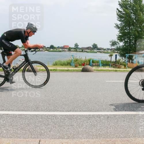 21.06.2025 - 27. Vierlanden-Triathlon H.Heesch http://msf.ph/oto/8025314 15.06.2025 12:06:29 Radfahren 712, 919, 930, 941 meine-sportfotos.de