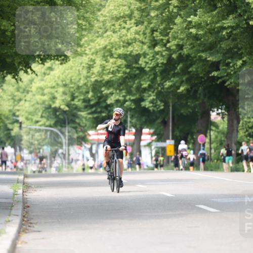 15.06.2025 - 7 Türme Triathlon Yannick Fuchs http://msf.ph/oto/8025390 15.06.2025 13:39:40 Radfahren 409, 1085 meine-sportfotos.de