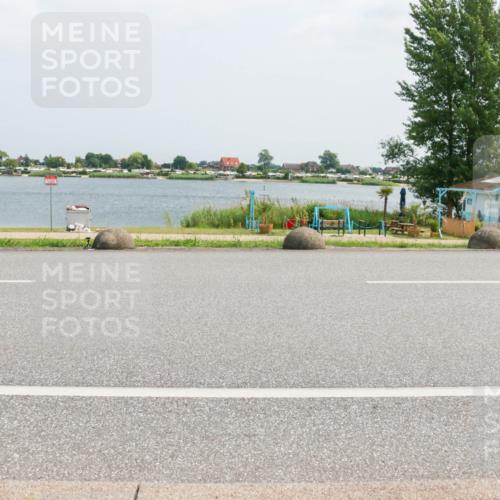21.06.2025 - 27. Vierlanden-Triathlon H.Heesch http://msf.ph/oto/8025435 15.06.2025 12:06:55 Radfahren 718, 825, 879, 950, 959 meine-sportfotos.de