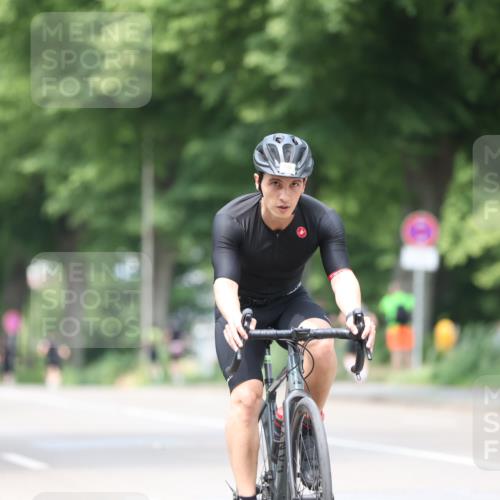 15.06.2025 - 7 Türme Triathlon Yannick Fuchs http://msf.ph/oto/8025485 15.06.2025 13:39:54 Radfahren 875 meine-sportfotos.de