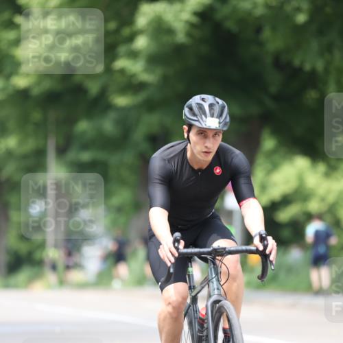 15.06.2025 - 7 Türme Triathlon Yannick Fuchs http://msf.ph/oto/8025491 15.06.2025 13:39:55 Radfahren 875 meine-sportfotos.de