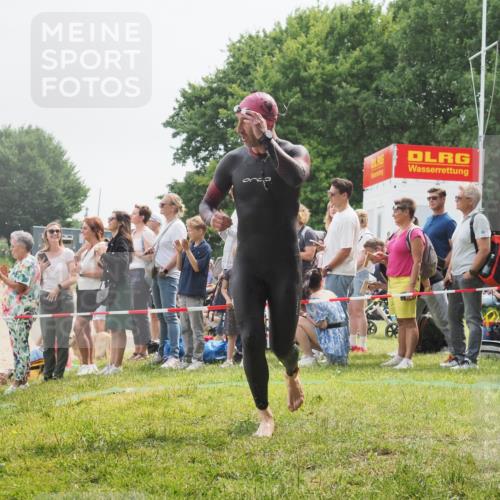15.06.2025 - 27. Vierlanden-Triathlon KatJ http://msf.ph/oto/8025508 15.06.2025 10:58:37 Schwimmen 636, 643, 667, 684, 732, 741, 747 meine-sportfotos.de