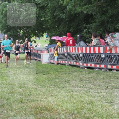 21.06.2025 - 27. Vierlanden-Triathlon KatJ http://msf.ph/oto/8025538 15.06.2025 13:28:18 Ziel 113, 733, 751, 828, 1062, 1063, 1064 meine-sportfotos.de