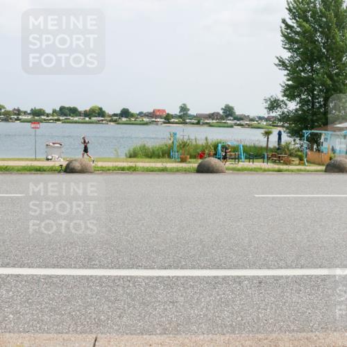 21.06.2025 - 27. Vierlanden-Triathlon H.Heesch http://msf.ph/oto/8025546 15.06.2025 12:07:03 Radfahren 719, 776, 929, 939 meine-sportfotos.de