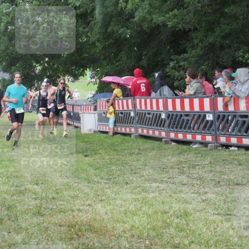 21.06.2025 - 27. Vierlanden-Triathlon KatJ http://msf.ph/oto/8025560 15.06.2025 13:28:19 Ziel 113, 733, 751, 828, 1062, 1063, 1064 meine-sportfotos.de