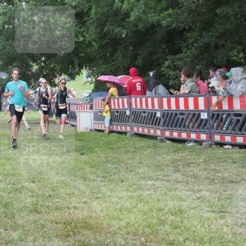 21.06.2025 - 27. Vierlanden-Triathlon KatJ http://msf.ph/oto/8025567 15.06.2025 13:28:19 Ziel 113, 733, 751, 828, 1062, 1063, 1064 meine-sportfotos.de
