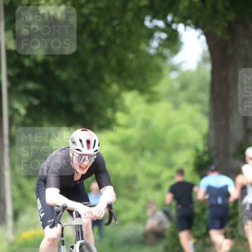 15.06.2025 - 7 Türme Triathlon Yannick Fuchs http://msf.ph/oto/8025578 15.06.2025 13:40:05 Radfahren 607, 948 meine-sportfotos.de
