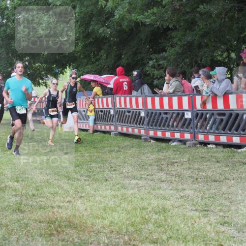 21.06.2025 - 27. Vierlanden-Triathlon KatJ http://msf.ph/oto/8025582 15.06.2025 13:28:19 Ziel 113, 733, 751, 828, 1062, 1063, 1064 meine-sportfotos.de