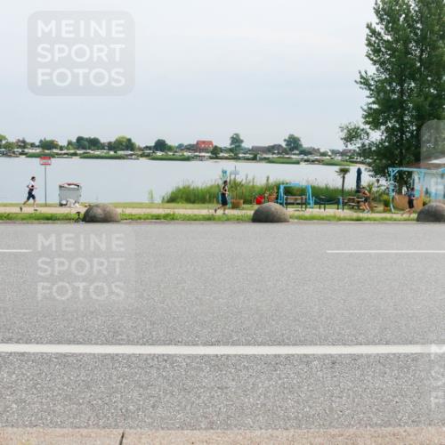 15.06.2025 - 27. Vierlanden-Triathlon H.Heesch http://msf.ph/oto/8025608 15.06.2025 11:17:11 Radfahren  meine-sportfotos.de