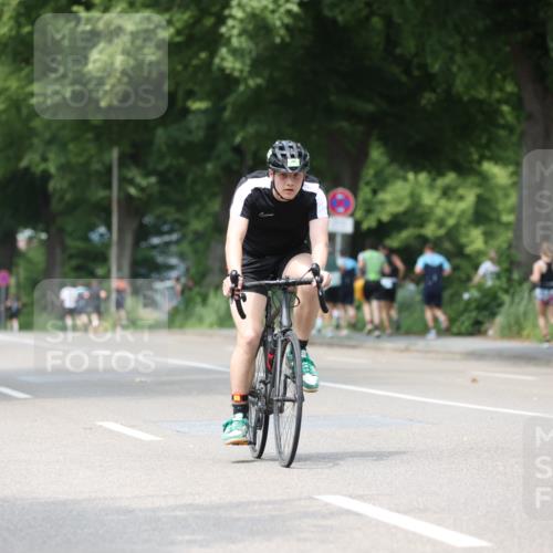 15.06.2025 - 7 Türme Triathlon Yannick Fuchs http://msf.ph/oto/8025613 15.06.2025 13:40:15 Radfahren 364, 757 meine-sportfotos.de