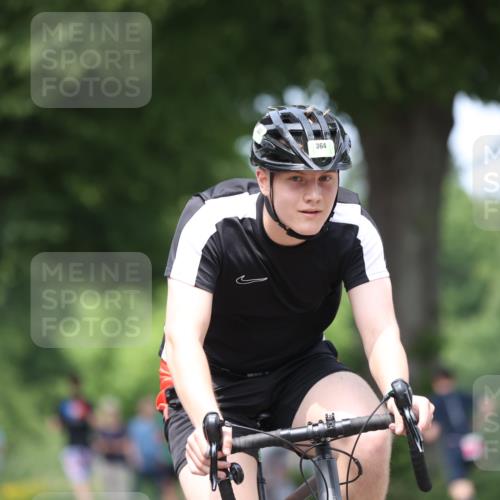 15.06.2025 - 7 Türme Triathlon Yannick Fuchs http://msf.ph/oto/8025632 15.06.2025 13:40:16 Radfahren 364, 757 meine-sportfotos.de