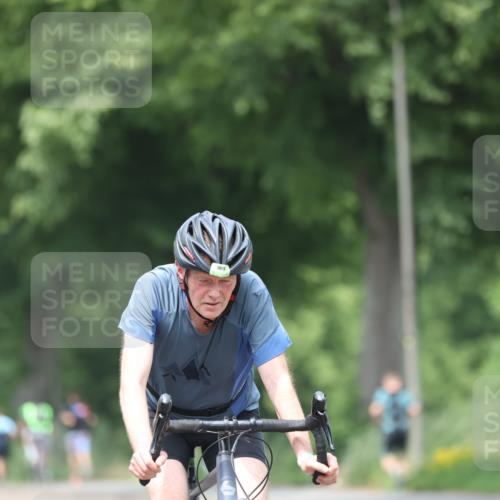15.06.2025 - 7 Türme Triathlon Yannick Fuchs http://msf.ph/oto/8025669 15.06.2025 13:40:26 Radfahren 1005 meine-sportfotos.de