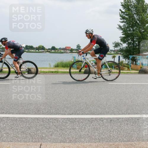 21.06.2025 - 27. Vierlanden-Triathlon H.Heesch http://msf.ph/oto/8025680 15.06.2025 12:07:26 Radfahren 228, 662, 909, 1000, 1001, 1002, 1003 meine-sportfotos.de
