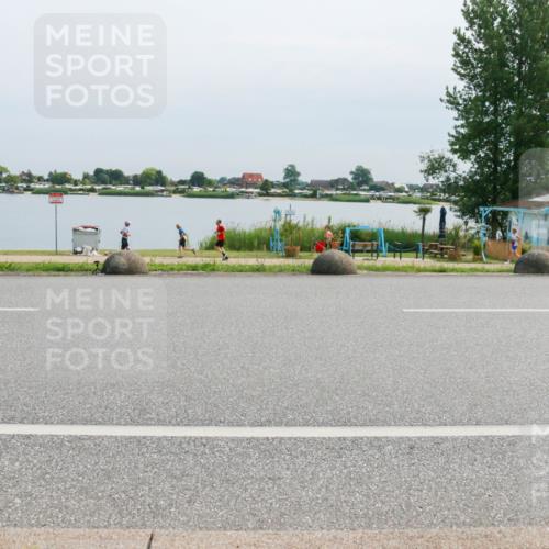 15.06.2025 - 27. Vierlanden-Triathlon H.Heesch http://msf.ph/oto/8025702 15.06.2025 11:17:24 Radfahren 672, 782, 847 meine-sportfotos.de