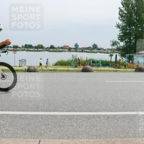 15.06.2025 - 27. Vierlanden-Triathlon H.Heesch http://msf.ph/oto/8025759 15.06.2025 11:17:48 Radfahren 7, 148, 153, 720, 947 meine-sportfotos.de
