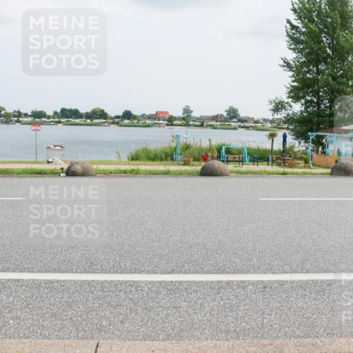 21.06.2025 - 27. Vierlanden-Triathlon H.Heesch http://msf.ph/oto/8025781 15.06.2025 12:07:52 Radfahren 218, 881, 908, 967, 980 meine-sportfotos.de