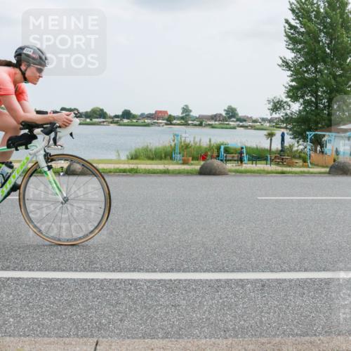 21.06.2025 - 27. Vierlanden-Triathlon H.Heesch http://msf.ph/oto/8025813 15.06.2025 12:08:00 Radfahren 218, 224, 716, 935 meine-sportfotos.de