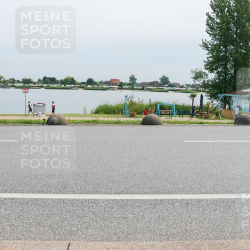 15.06.2025 - 27. Vierlanden-Triathlon H.Heesch http://msf.ph/oto/8025856 15.06.2025 11:18:02 Radfahren 799 meine-sportfotos.de