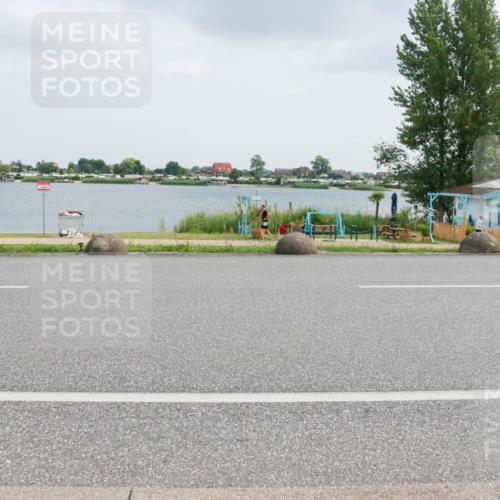 21.06.2025 - 27. Vierlanden-Triathlon H.Heesch http://msf.ph/oto/8025867 15.06.2025 12:09:02 Radfahren 838, 889 meine-sportfotos.de