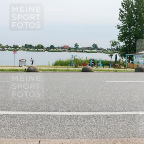 15.06.2025 - 27. Vierlanden-Triathlon H.Heesch http://msf.ph/oto/8026028 15.06.2025 11:18:48 Radfahren 832, 846, 863 meine-sportfotos.de