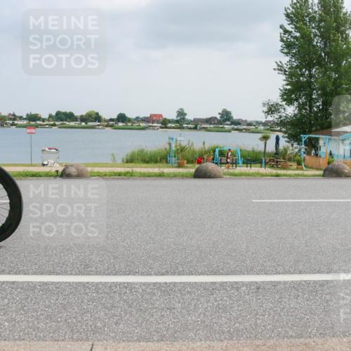21.06.2025 - 27. Vierlanden-Triathlon H.Heesch http://msf.ph/oto/8026150 15.06.2025 12:10:41 Radfahren 685, 837 meine-sportfotos.de