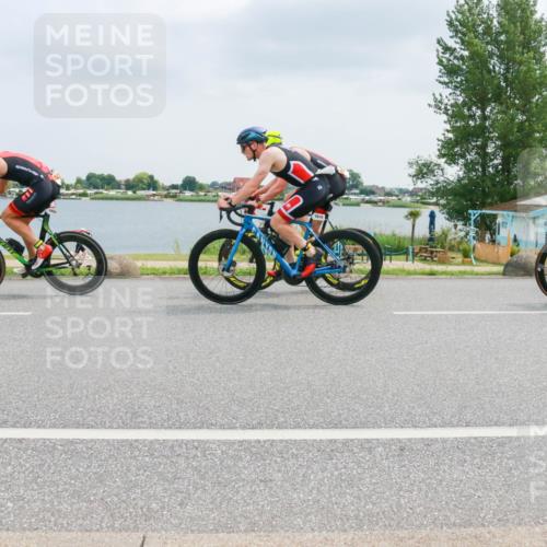 21.06.2025 - 27. Vierlanden-Triathlon H.Heesch http://msf.ph/oto/8026174 15.06.2025 12:10:52 Radfahren 933, 1019, 1020, 1021, 1022, 1023 meine-sportfotos.de