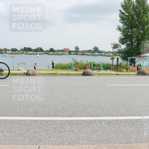 21.06.2025 - 27. Vierlanden-Triathlon H.Heesch http://msf.ph/oto/8026301 15.06.2025 12:11:32 Radfahren 705, 806, 1024, 1025, 1026, 1027 meine-sportfotos.de