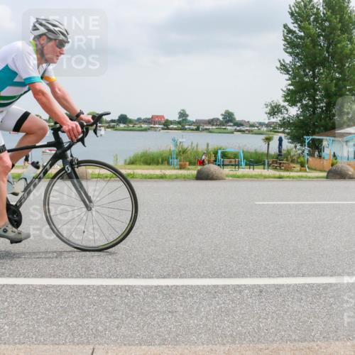21.06.2025 - 27. Vierlanden-Triathlon H.Heesch http://msf.ph/oto/8026313 15.06.2025 12:11:35 Radfahren 740, 806, 901, 1024, 1025, 1026, 1027 meine-sportfotos.de