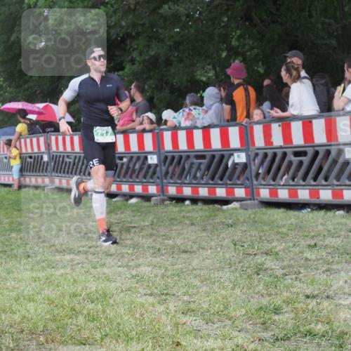 21.06.2025 - 27. Vierlanden-Triathlon KatJ http://msf.ph/oto/8026495 15.06.2025 13:29:37 Ziel 717, 1061, 1069, 1070, 1071 meine-sportfotos.de