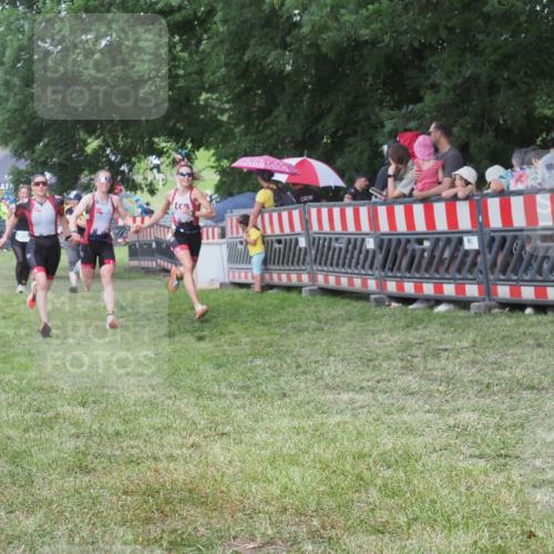 21.06.2025 - 27. Vierlanden-Triathlon KatJ http://msf.ph/oto/8026534 15.06.2025 13:29:40 Ziel 109, 1061, 1069, 1070, 1071 meine-sportfotos.de