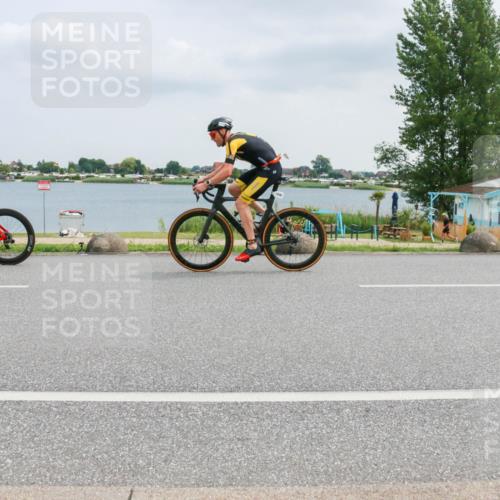 21.06.2025 - 27. Vierlanden-Triathlon H.Heesch http://msf.ph/oto/8026547 15.06.2025 12:13:26 Radfahren 1034, 1035, 1036, 1037, 1038 meine-sportfotos.de