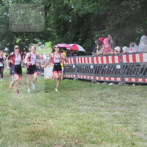 21.06.2025 - 27. Vierlanden-Triathlon KatJ http://msf.ph/oto/8026549 15.06.2025 13:29:41 Ziel 109, 1061, 1069, 1070, 1071 meine-sportfotos.de