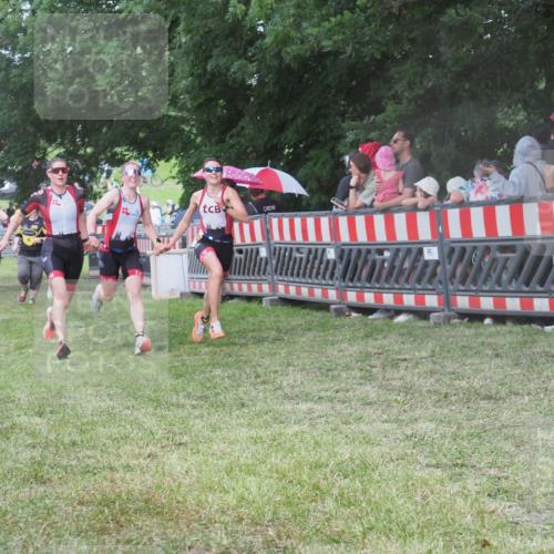 21.06.2025 - 27. Vierlanden-Triathlon KatJ http://msf.ph/oto/8026559 15.06.2025 13:29:41 Ziel 109, 1061, 1069, 1070, 1071 meine-sportfotos.de