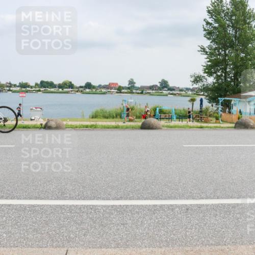 21.06.2025 - 27. Vierlanden-Triathlon H.Heesch http://msf.ph/oto/8026583 15.06.2025 12:13:42 Radfahren 890, 941, 950, 961 meine-sportfotos.de