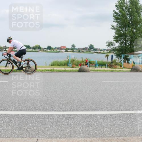 21.06.2025 - 27. Vierlanden-Triathlon H.Heesch http://msf.ph/oto/8026612 15.06.2025 12:14:00 Radfahren 642, 715, 959 meine-sportfotos.de