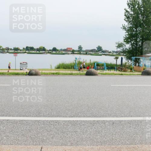15.06.2025 - 27. Vierlanden-Triathlon H.Heesch http://msf.ph/oto/8026613 15.06.2025 11:18:53 Radfahren 745, 754, 832, 863 meine-sportfotos.de