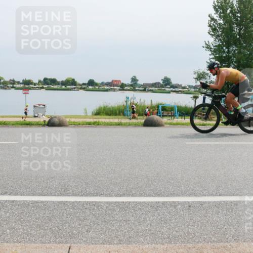15.06.2025 - 27. Vierlanden-Triathlon H.Heesch http://msf.ph/oto/8026624 15.06.2025 11:18:54 Radfahren 745, 754, 832, 863 meine-sportfotos.de