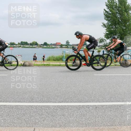 21.06.2025 - 27. Vierlanden-Triathlon H.Heesch http://msf.ph/oto/8026627 15.06.2025 12:14:19 Radfahren 741, 942, 1029, 1030, 1031, 1032, 1033 meine-sportfotos.de