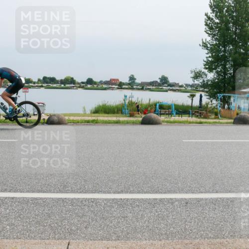 15.06.2025 - 27. Vierlanden-Triathlon H.Heesch http://msf.ph/oto/8026713 15.06.2025 11:19:18 Radfahren 151, 783 meine-sportfotos.de