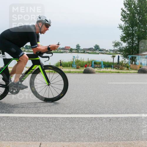 15.06.2025 - 27. Vierlanden-Triathlon H.Heesch http://msf.ph/oto/8026723 15.06.2025 11:19:19 Radfahren 151, 188, 783 meine-sportfotos.de