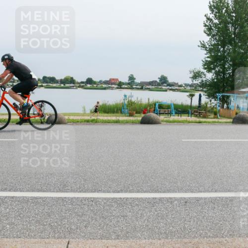 15.06.2025 - 27. Vierlanden-Triathlon H.Heesch http://msf.ph/oto/8026738 15.06.2025 11:19:22 Radfahren 151, 188, 783, 784 meine-sportfotos.de