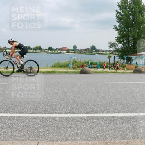 21.06.2025 - 27. Vierlanden-Triathlon H.Heesch http://msf.ph/oto/8026765 15.06.2025 12:15:23 Radfahren 643, 688, 702, 924 meine-sportfotos.de