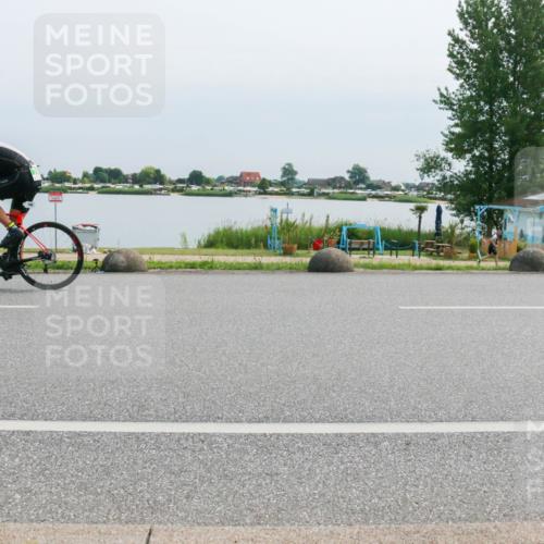 15.06.2025 - 27. Vierlanden-Triathlon H.Heesch http://msf.ph/oto/8026772 15.06.2025 11:19:28 Radfahren 172, 784, 786 meine-sportfotos.de
