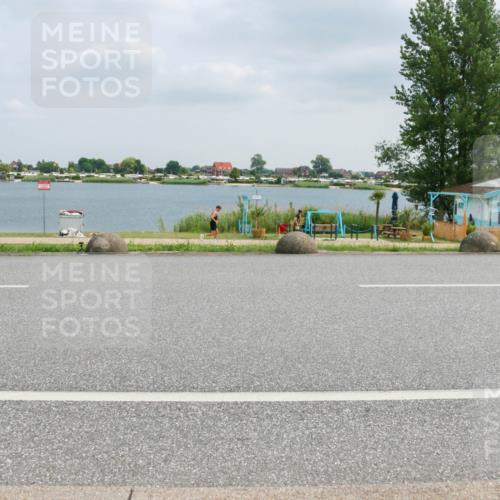 21.06.2025 - 27. Vierlanden-Triathlon H.Heesch http://msf.ph/oto/8026827 15.06.2025 12:15:29 Radfahren 688, 746, 924, 1044, 1045, 1046, 1047, 1048 meine-sportfotos.de