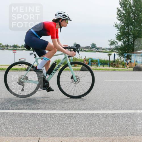 15.06.2025 - 27. Vierlanden-Triathlon H.Heesch http://msf.ph/oto/8026832 15.06.2025 11:19:40 Radfahren 205, 835 meine-sportfotos.de