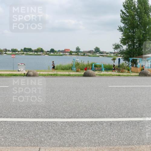 21.06.2025 - 27. Vierlanden-Triathlon H.Heesch http://msf.ph/oto/8026845 15.06.2025 12:15:41 Radfahren 1400 meine-sportfotos.de