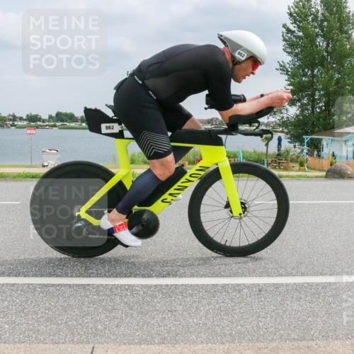 21.06.2025 - 27. Vierlanden-Triathlon H.Heesch http://msf.ph/oto/8026896 15.06.2025 12:16:47 Radfahren 808, 838, 862, 918 meine-sportfotos.de