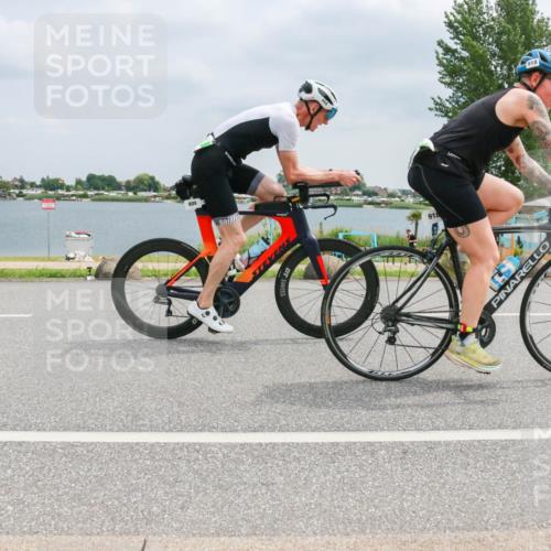 21.06.2025 - 27. Vierlanden-Triathlon H.Heesch http://msf.ph/oto/8026913 15.06.2025 12:16:50 Radfahren 808, 862, 918 meine-sportfotos.de