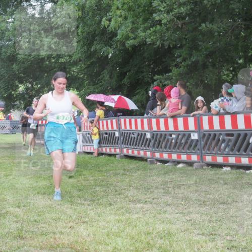 21.06.2025 - 27. Vierlanden-Triathlon KatJ http://msf.ph/oto/8026971 15.06.2025 13:30:11 Ziel 68, 227, 663, 891, 958, 970 meine-sportfotos.de