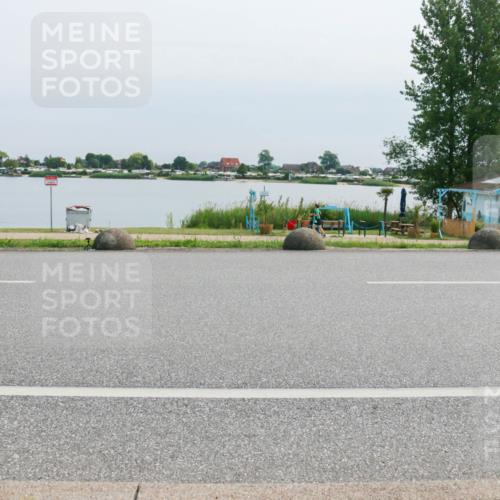 15.06.2025 - 27. Vierlanden-Triathlon H.Heesch http://msf.ph/oto/8026975 15.06.2025 11:19:59 Radfahren 251, 772, 982 meine-sportfotos.de